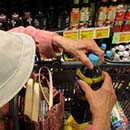 お買い物の介助